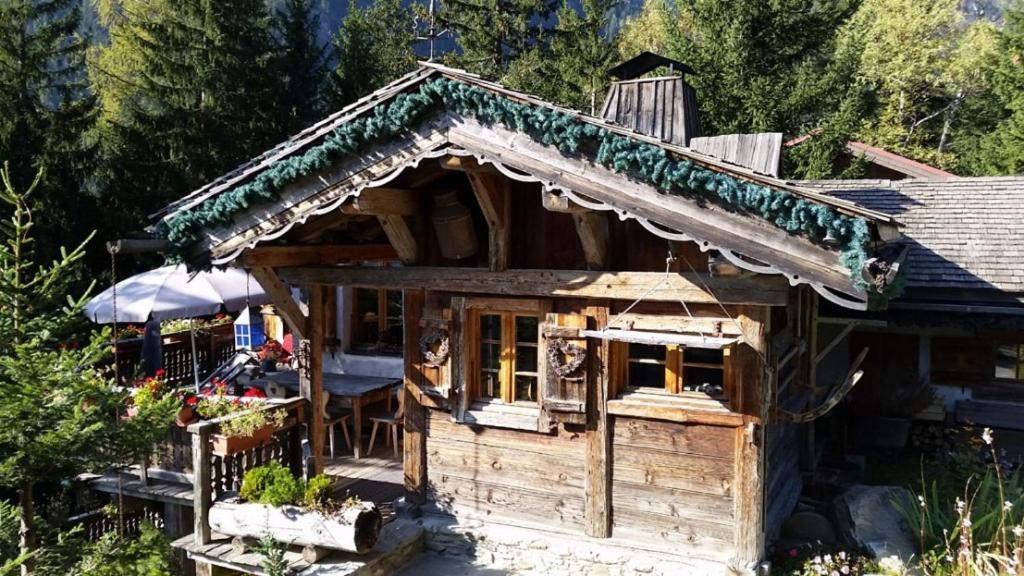 שאמוני Hotel Les Chalets De Philippe Avec Jacuzzis Privatifs מראה חיצוני תמונה