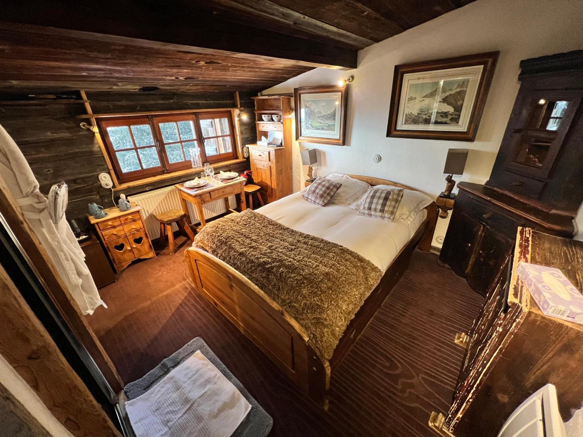 שאמוני Hotel Les Chalets De Philippe Avec Jacuzzis Privatifs מראה חיצוני תמונה